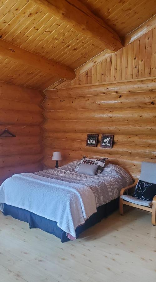 Rocky Mountain Escape Dome & Log Cabin Rentals - Rock Lake Rock Lake Lodge Provincial Park المظهر الخارجي الصورة