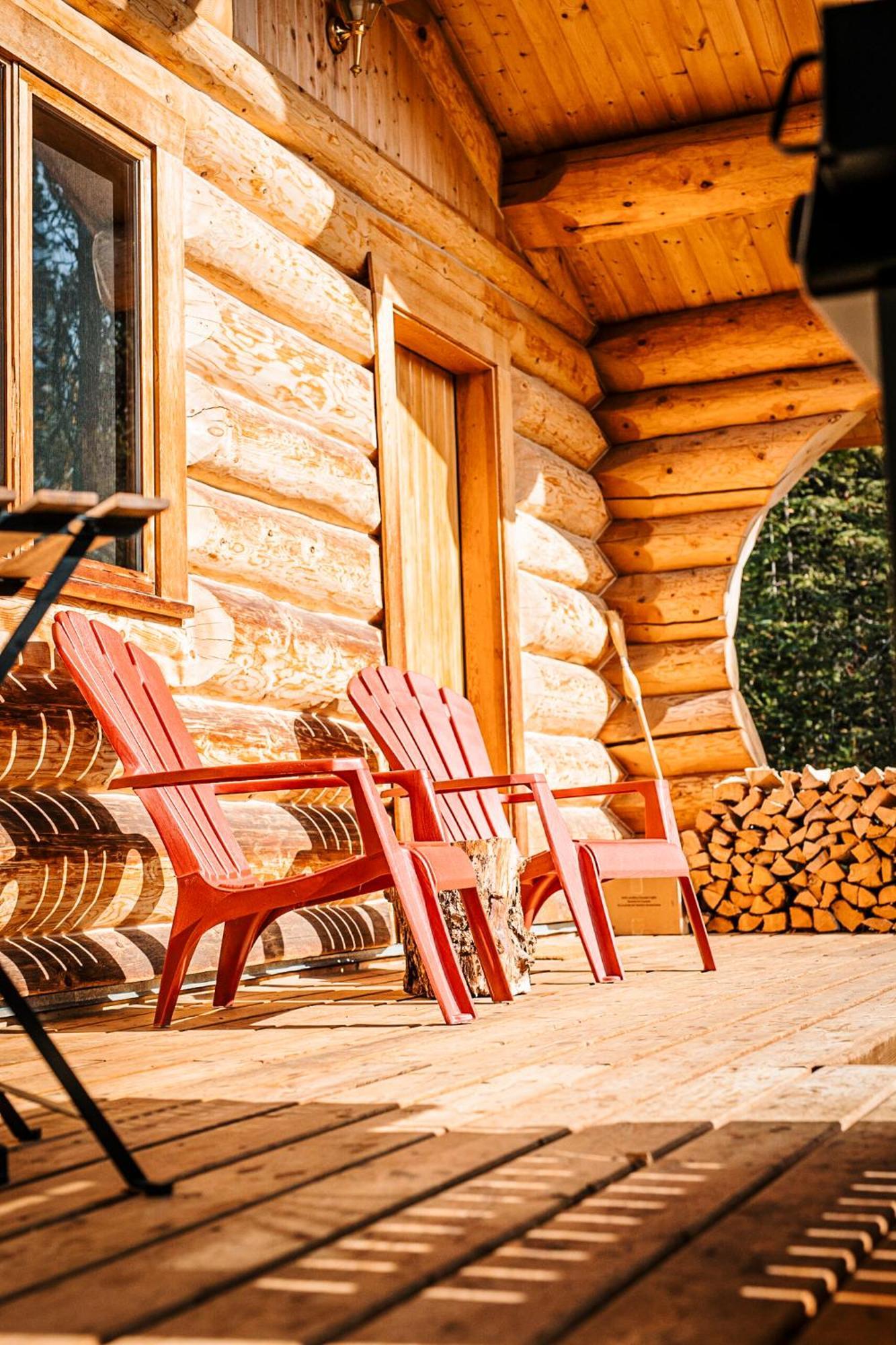 Rocky Mountain Escape Dome & Log Cabin Rentals - Rock Lake Rock Lake Lodge Provincial Park المظهر الخارجي الصورة